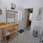 Cosy 2 Bed Bungalow With Garden And Free Parking