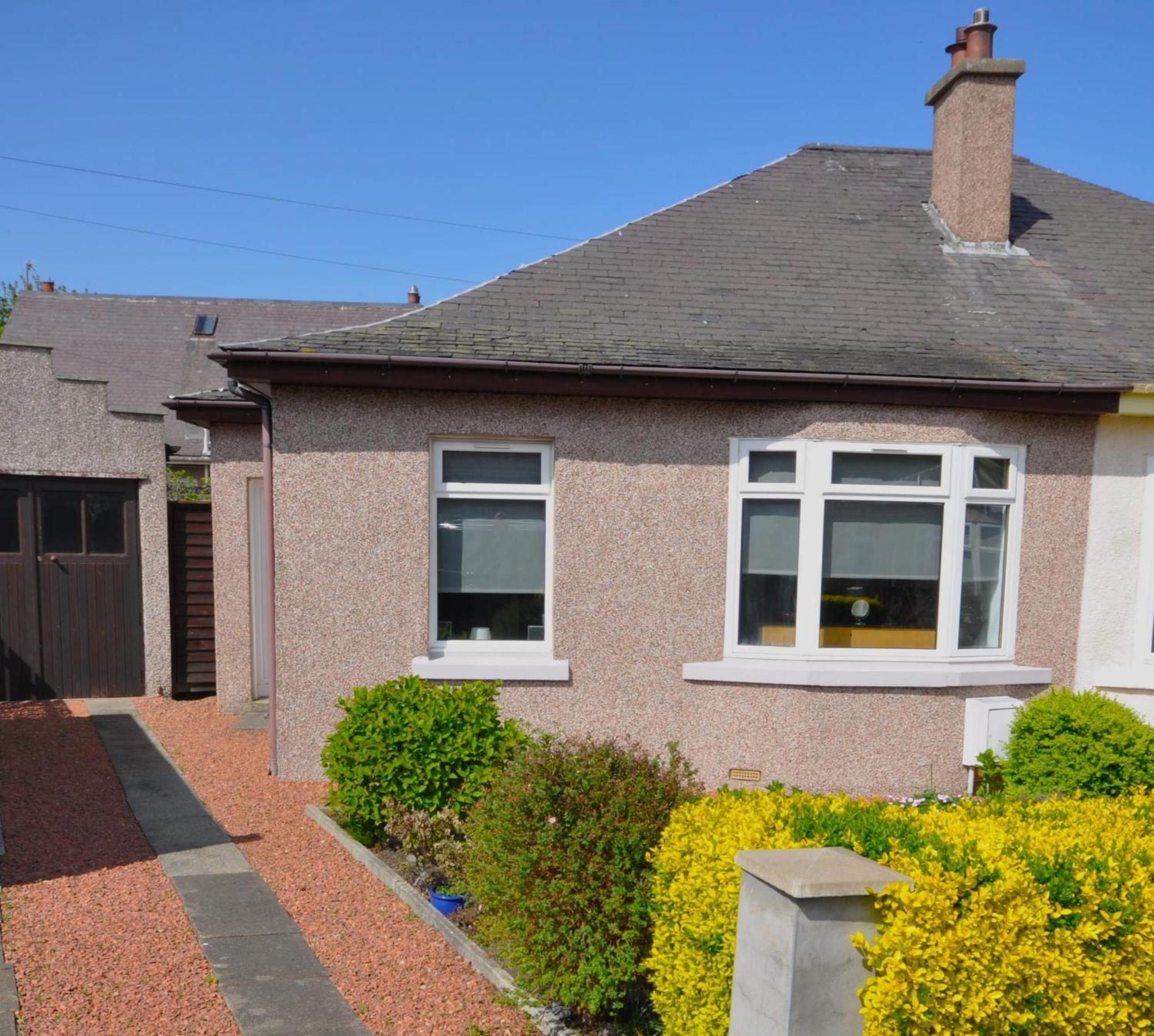 Cosy 2 Bed With Garden And Free Parking Holiday home *